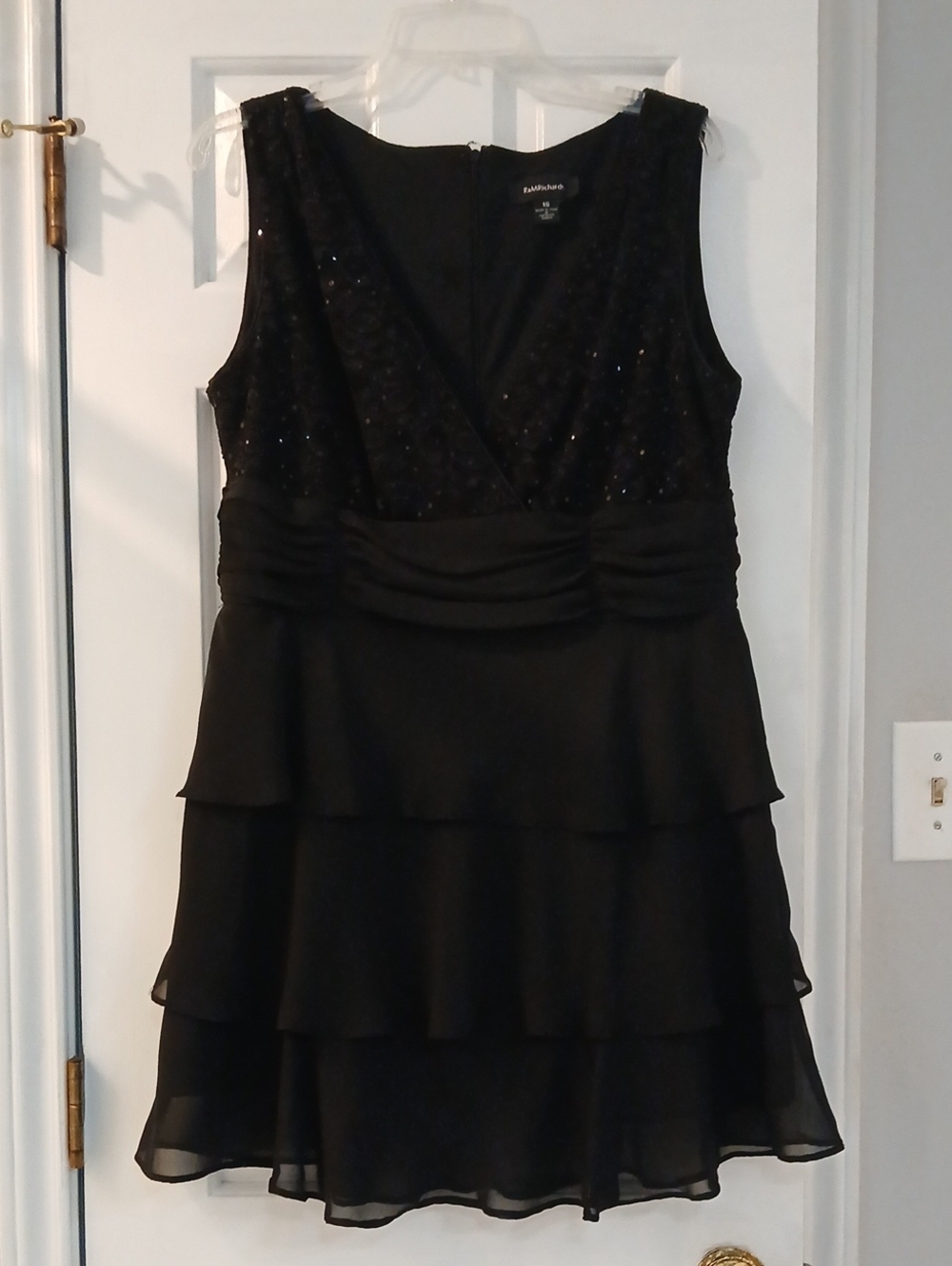 R&M Richards Black Tiered Sleeveless Cocktail Dress